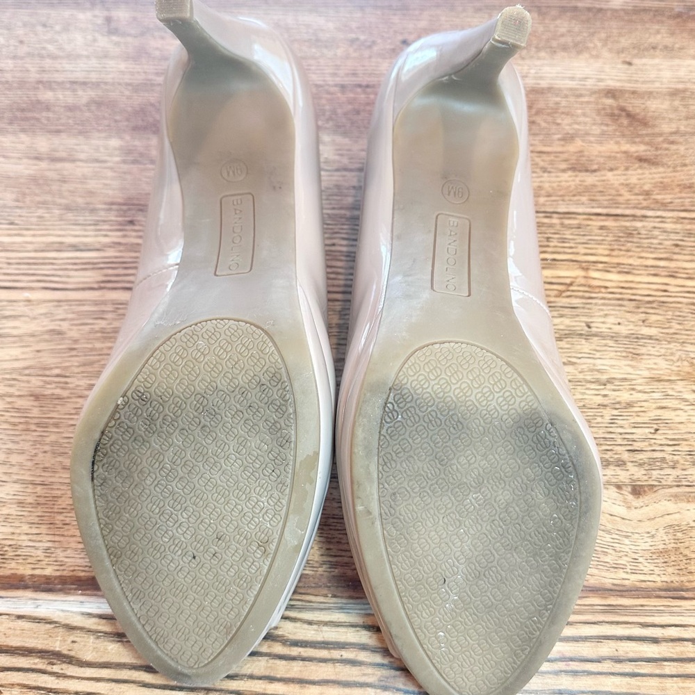 Elegant Bandolino Beige Peep Toe Heels. - Picture 6 of 7